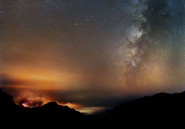 La Palma volcano and Milky Way